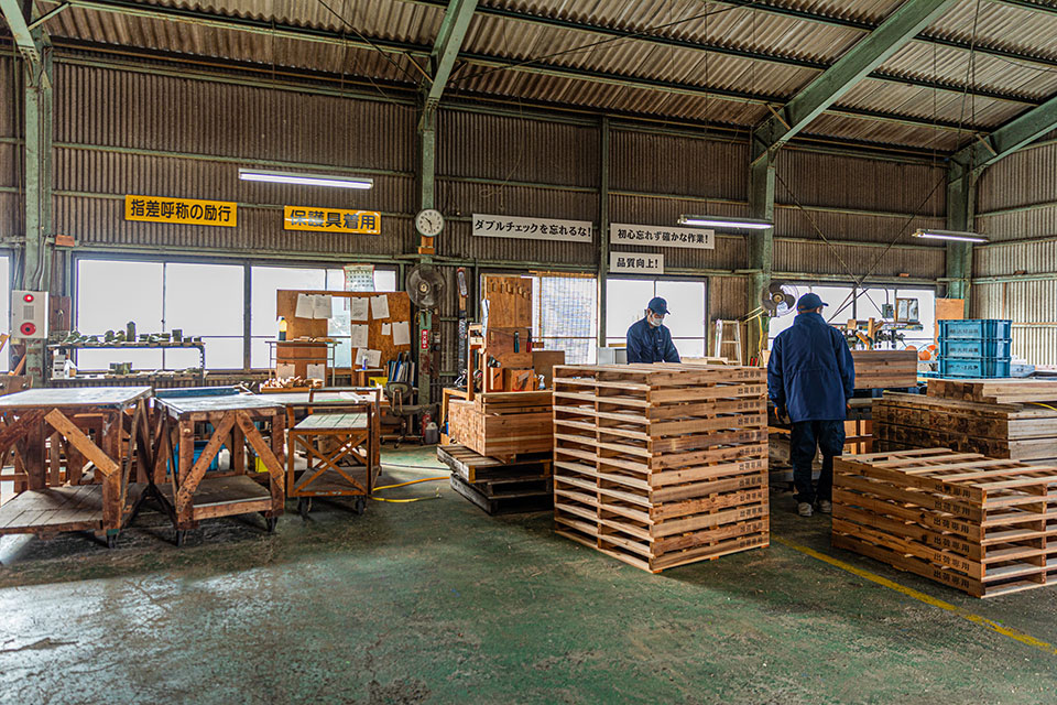 パレット製造風景